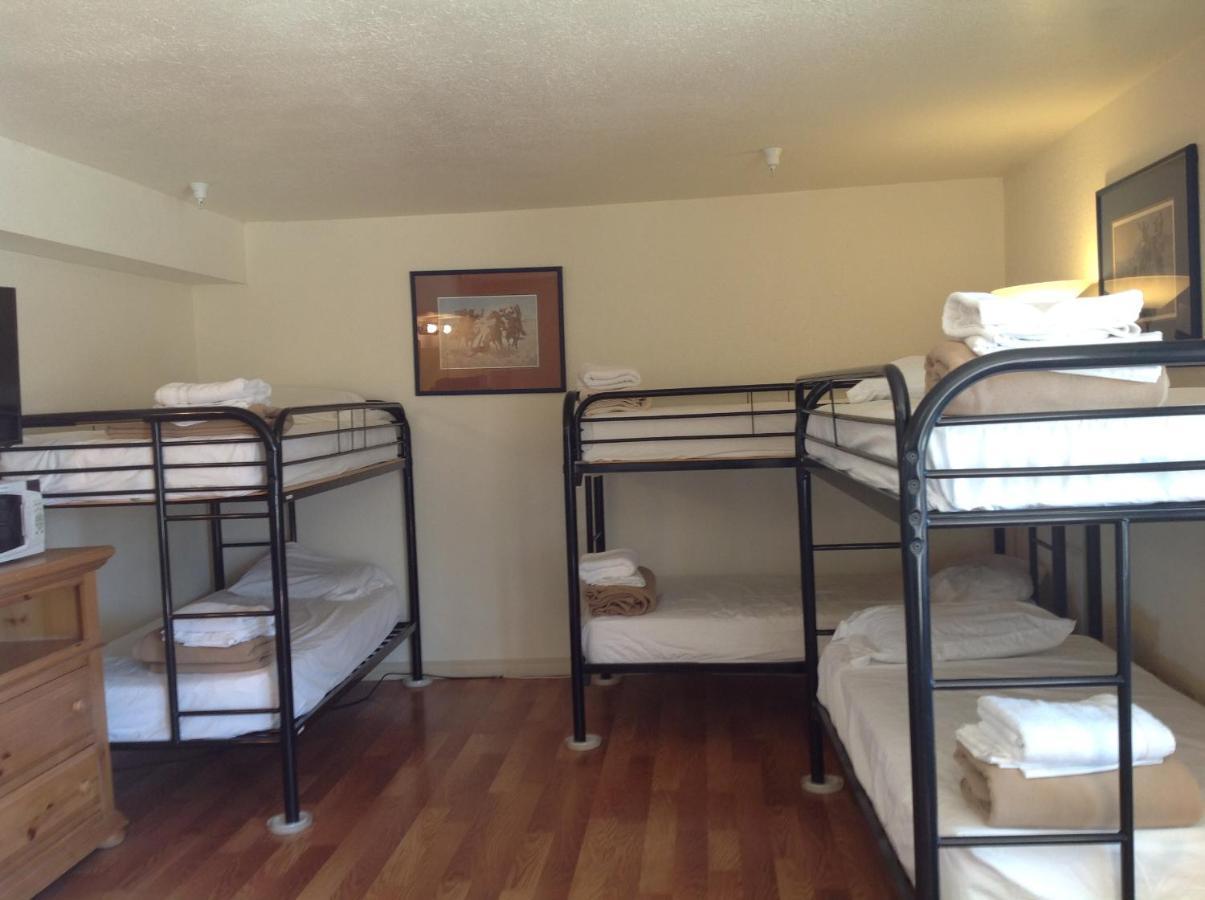 Whitney Portal Hotel And Hostel Lone Pine Esterno foto