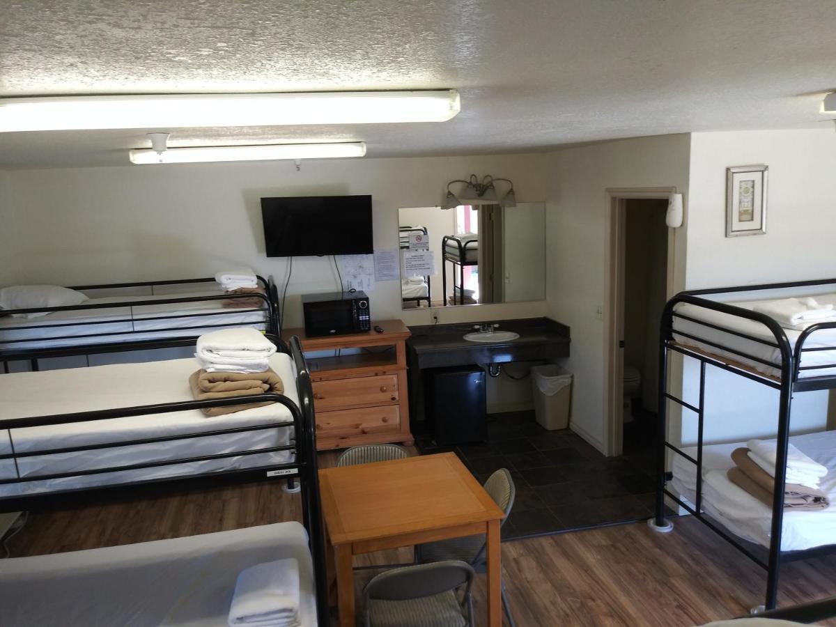 Whitney Portal Hotel And Hostel Lone Pine Esterno foto