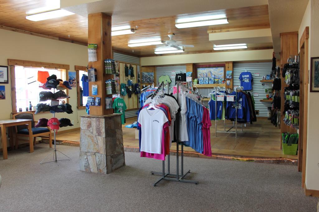 Whitney Portal Hotel And Hostel Lone Pine Esterno foto