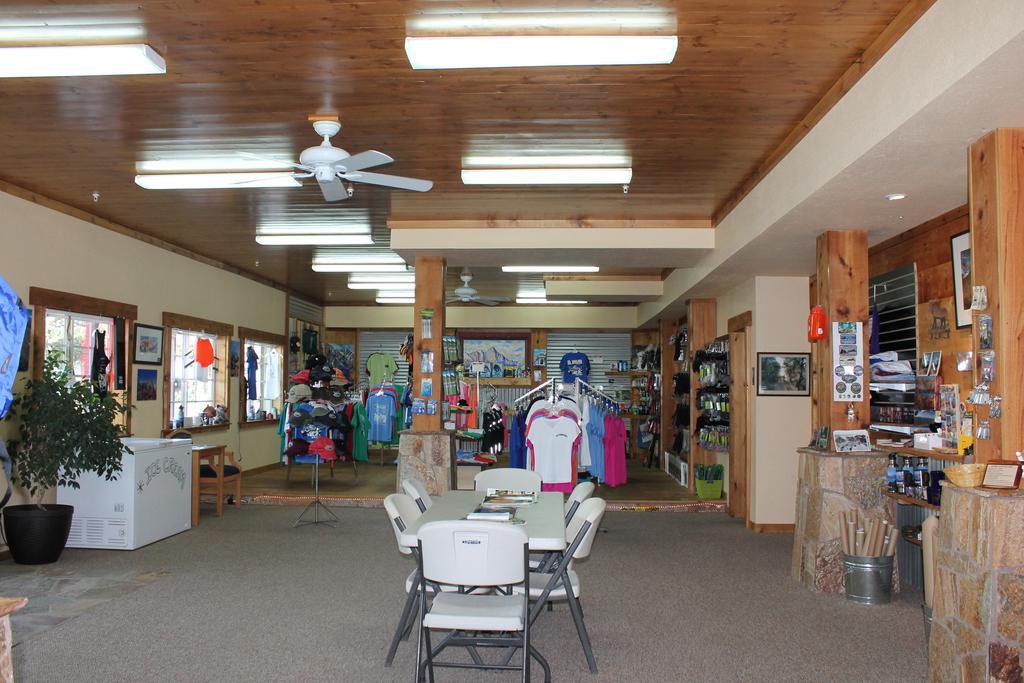 Whitney Portal Hotel And Hostel Lone Pine Esterno foto