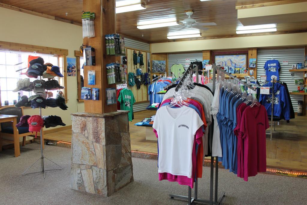 Whitney Portal Hotel And Hostel Lone Pine Esterno foto