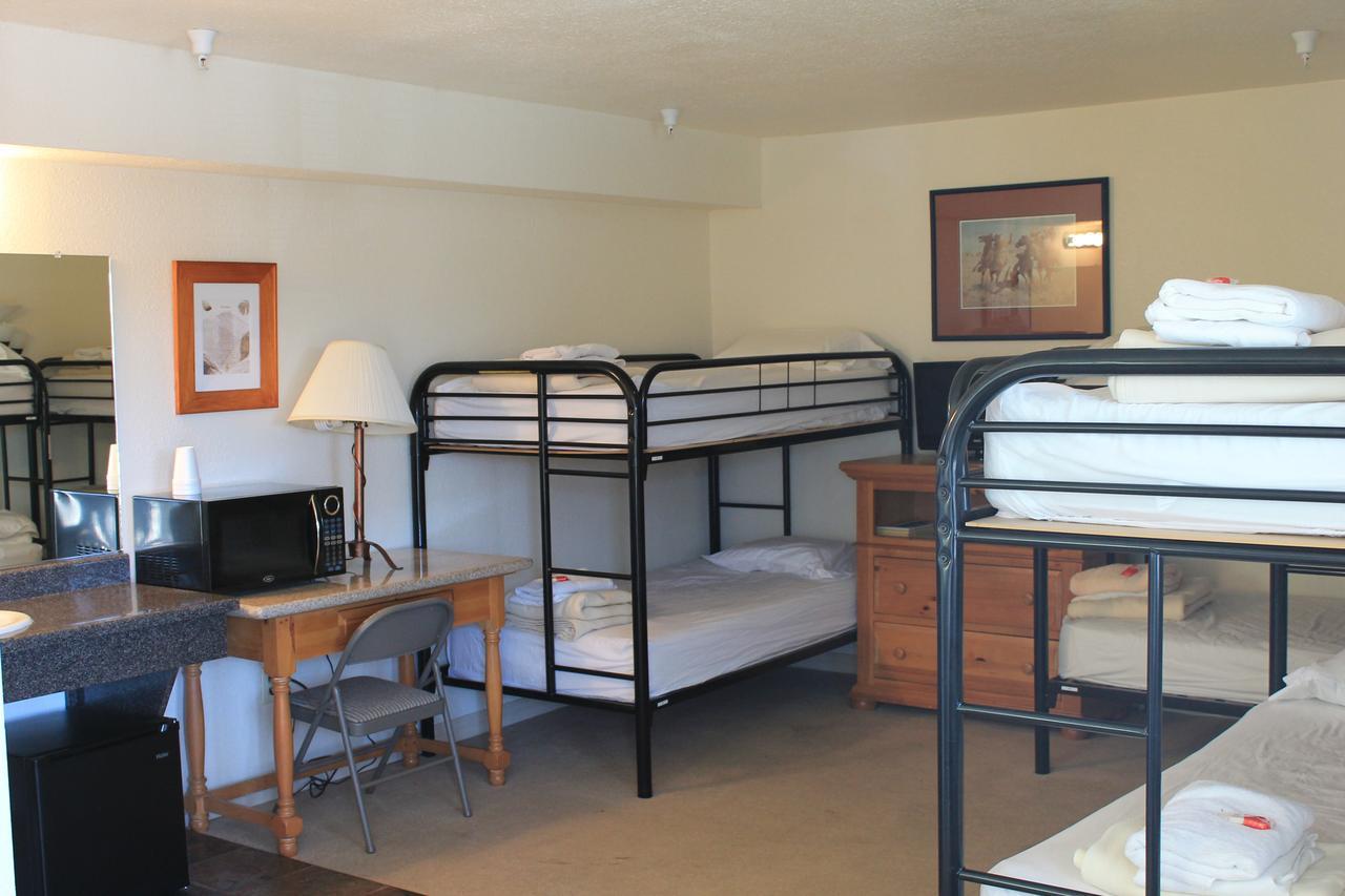 Whitney Portal Hotel And Hostel Lone Pine Esterno foto