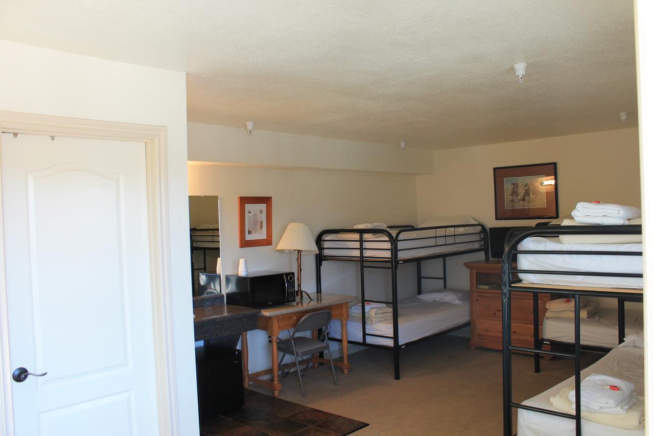 Whitney Portal Hotel And Hostel Lone Pine Esterno foto